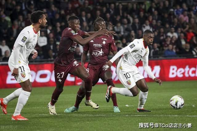 亚冠精英联赛-海港4人防守无果，海港0-1落后光州