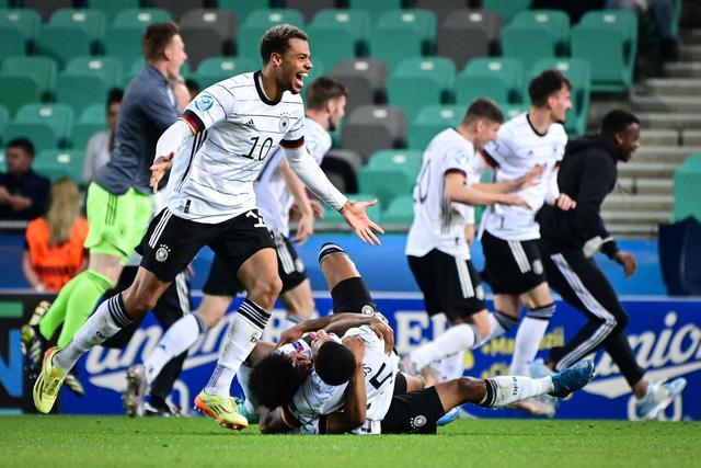 英超-卡拉菲奥里推射制胜 阿森纳1-0狼队